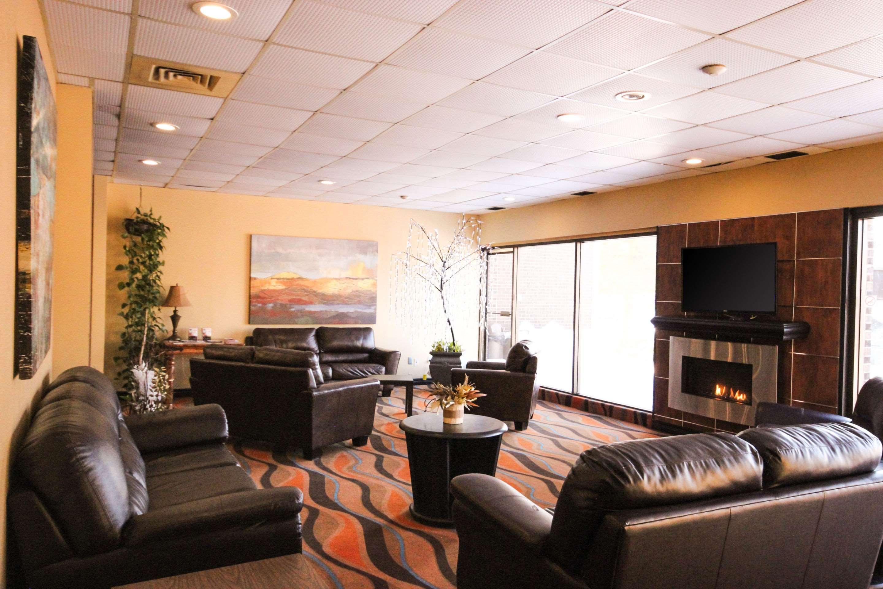 Quality Inn Bracebridge Exterior photo