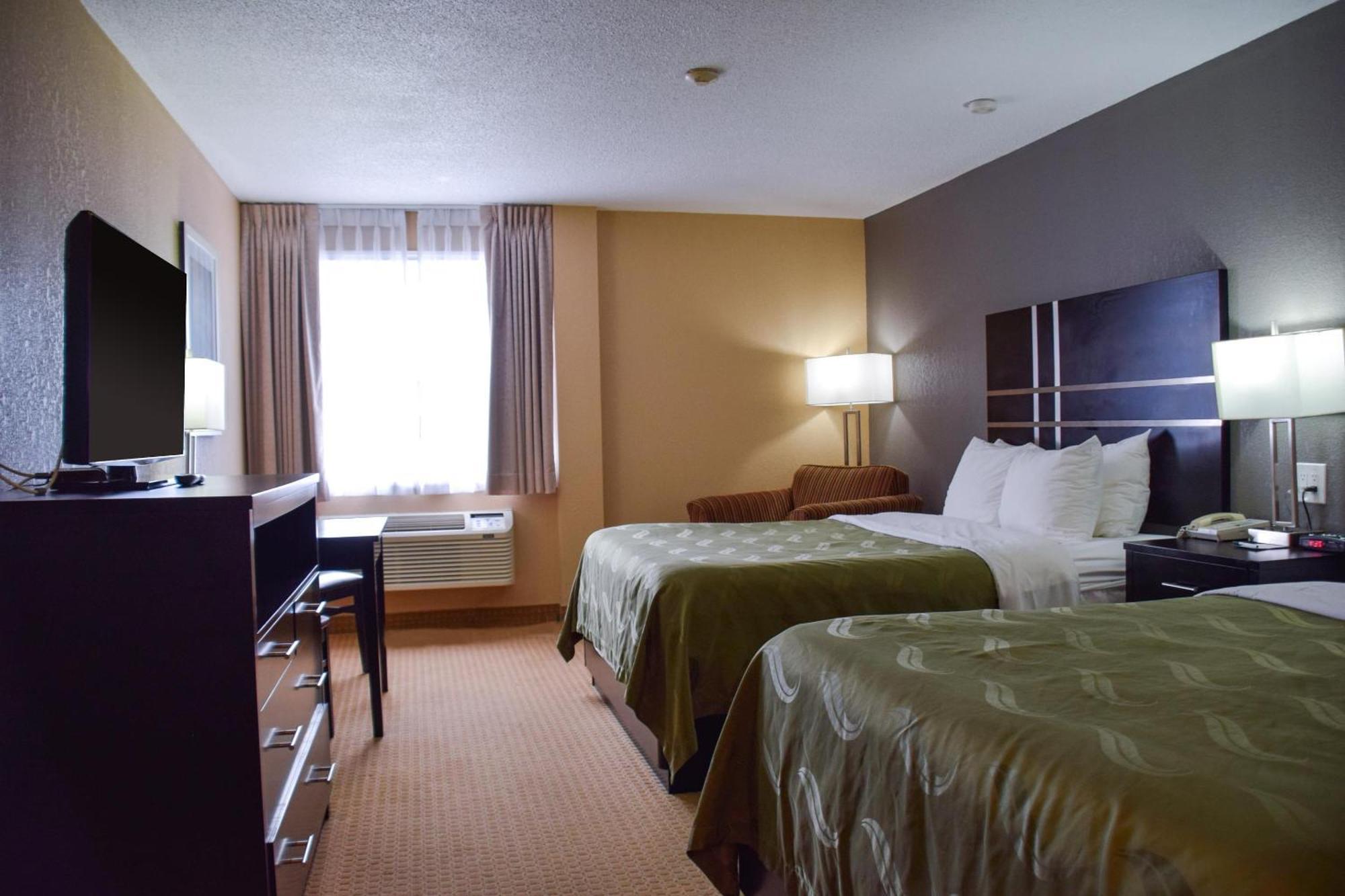 Quality Inn Bracebridge Exterior photo